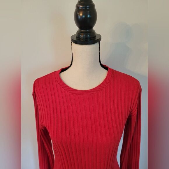 Red knit long sleeve ruffle bottom midi length dress, size S - Picture 2 of 3